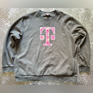 T Mobile Employee Pullover Side Pocket Crewneck Size 2XL Black / Pink